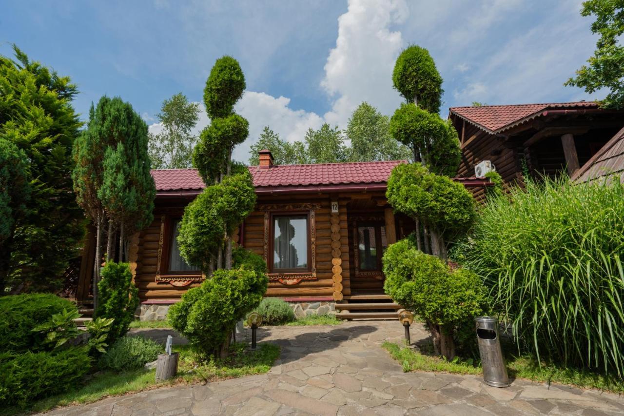 Villa Garden Hotel Solochin Exterior photo